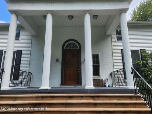 29 Hirshorn Dr, Newfoundland, PA, 18445-9784 | Card Image