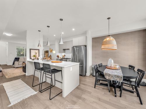 8-244 E 5th St, North Vancouver, BC, V7L1L7 | Card Image
