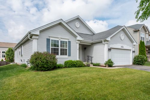 1444 Baroque Ave, Volo, IL, 60073-5922 | Card Image
