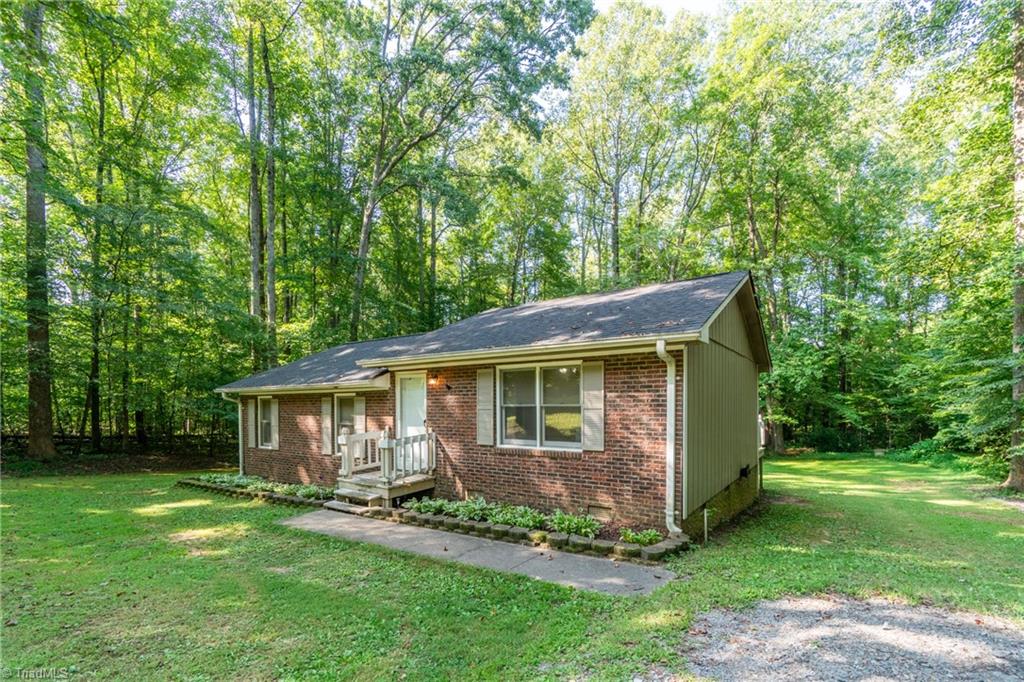 New Heights Dr, Reidsville, NC 27320