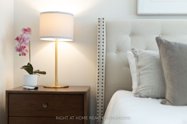 703 - 18 Beverley St, Condo with 3 bedrooms, 2 bathrooms and 2 parking in Toronto ON | Image 14