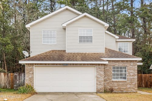 11118 Oakcrest Dr, D'Iberville, MS, 39540-2365 | Card Image