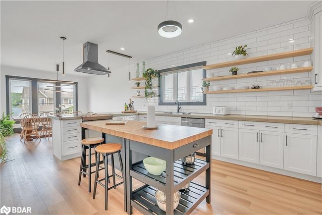 171 Fox St, House other with 4 bedrooms, 3 bathrooms and 5 parking in Penetanguishene ON | Image 4