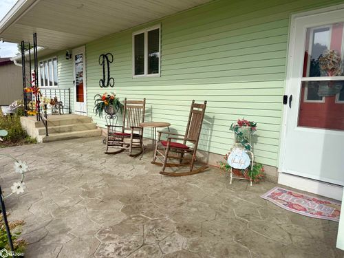106 Sunset Pl, Jefferson, IA, 50129-2727 | Card Image