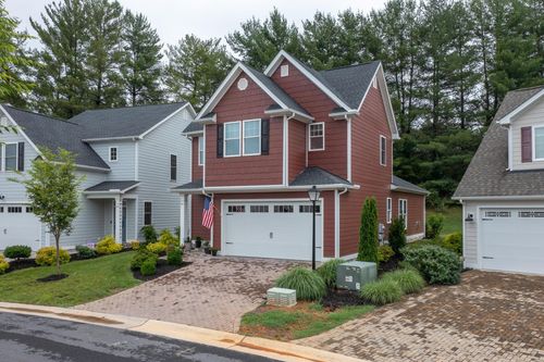 41 Chamberlain Loop, Lexington, VA, 24450-2279 | Card Image