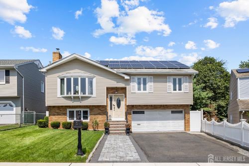 27 Coppola Ct, Clifton, NJ, 07013-1543 | Card Image