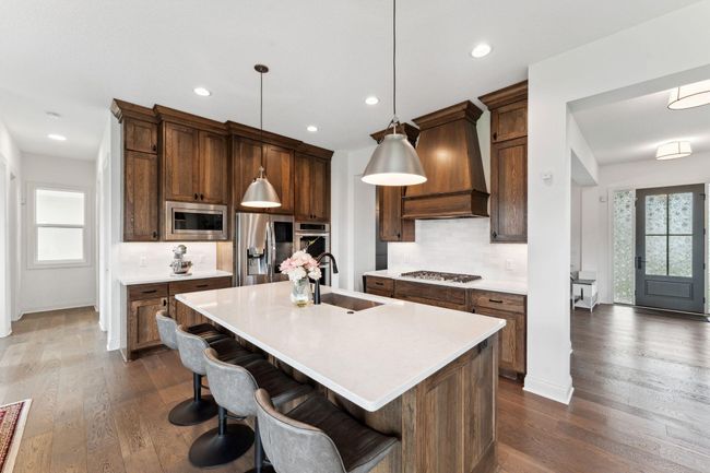 6336 Yuma Ln N, House other with 5 bedrooms, 5 bathrooms and null parking in Maple Grove MN | Image 4