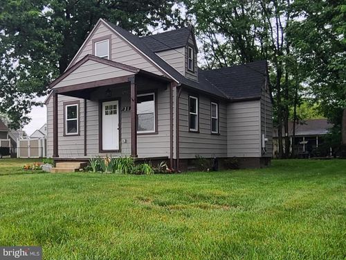 31 1st Ave, GLEN BURNIE, MD, 21060-7660 | Card Image