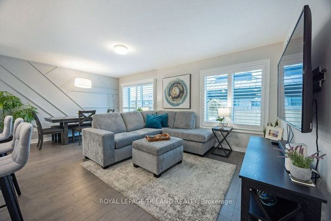 25 Feathers Cross, House attached with 4 bedrooms, 3 bathrooms and 2 parking in St Thomas ON | Image 17