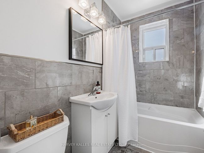 701 - 78 Warren Rd, Condo with 1 bedrooms, 1 bathrooms and null parking in Toronto ON | Image 19
