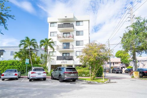 apt-204-6960 Rue Vendome, Miami Beach, FL, 33141-2950 | Card Image