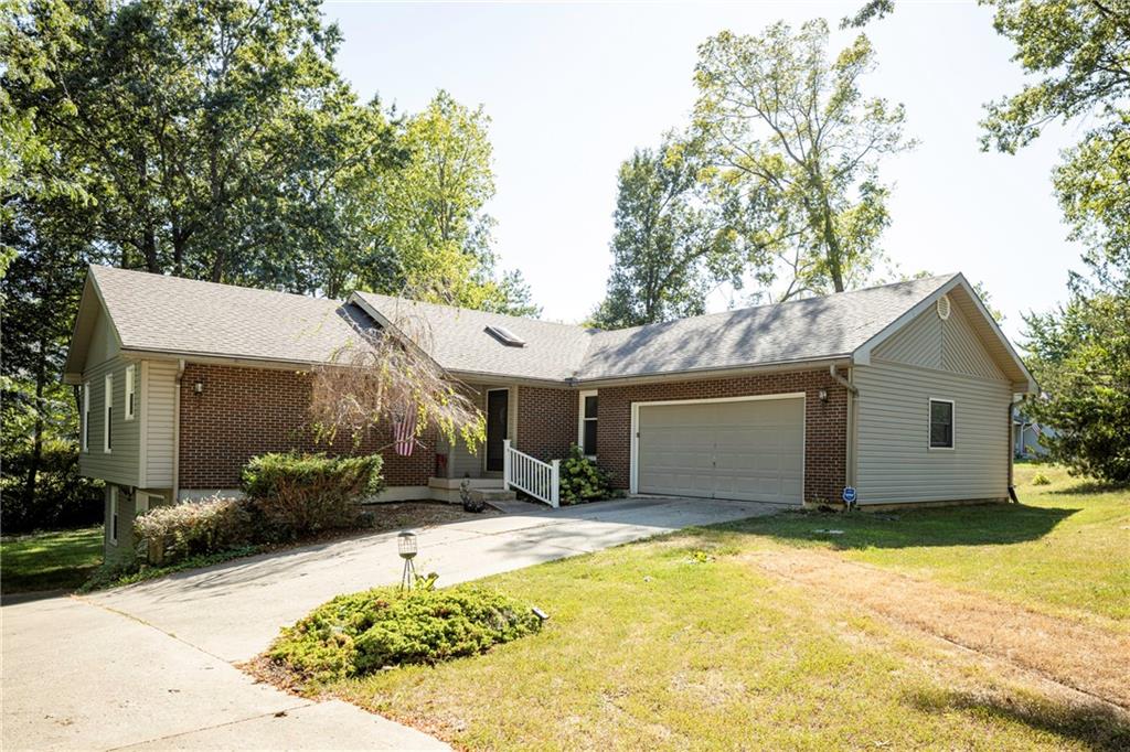 Swallow St, Warrensburg, MO 64093