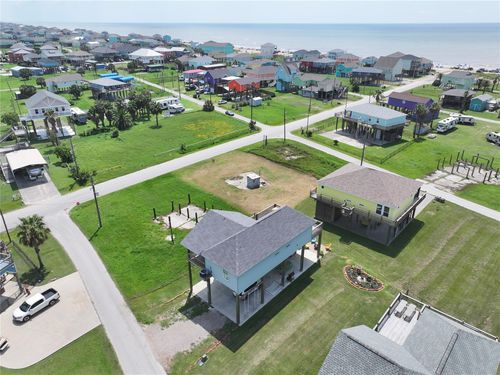 865 S Crystal Beach Rd, Crystal Beach, TX, 77650 | Card Image