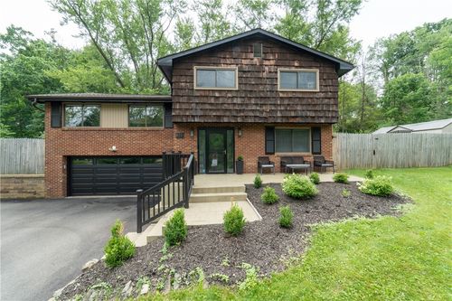 615 Greenspring Dr, Gibsonia, PA, 15044-9212 | Card Image