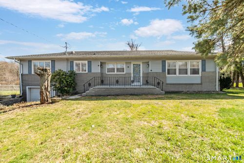 100 Prindle Rd, West Haven, CT, 06516-3913 | Card Image