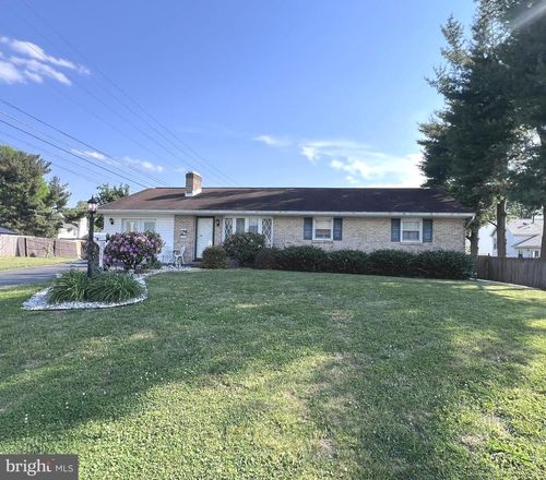 17301 Ontario Dr, HAGERSTOWN, MD, 21740-7658 | Card Image
