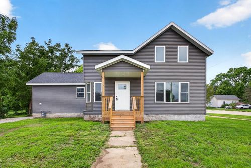 300 W Main St, Spring Valley, MN, 55975-1253 | Card Image