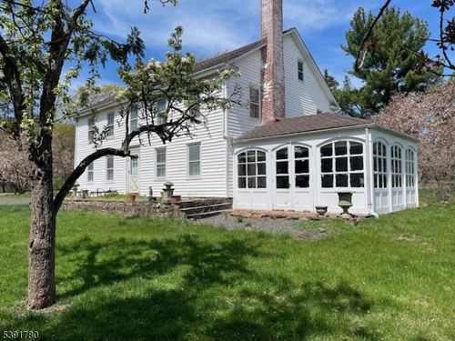 11 Creek Rd, Whitehouse Station, NJ, 08889-4016 | Card Image