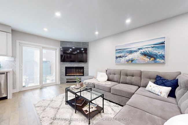 117 Gianmarco Way, House attached with 3 bedrooms, 3 bathrooms and 2 parking in Maple ON | Image 14