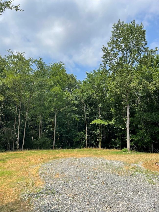 11333 Flowes Store Rd, House other with 3 bedrooms, 2 bathrooms and null parking in Midland NC | Image 5