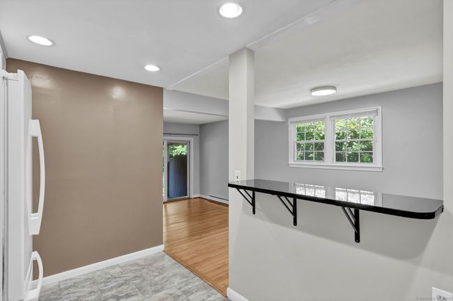 141 - 141 Spring St, Condo with 2 bedrooms, 2 bathrooms and 2 parking in Wethersfield CT | Image 12