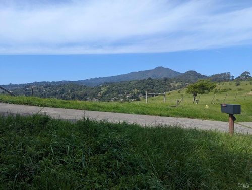 1163 Meadowsweet Dr, Corte Madera, CA, 94925 | Card Image