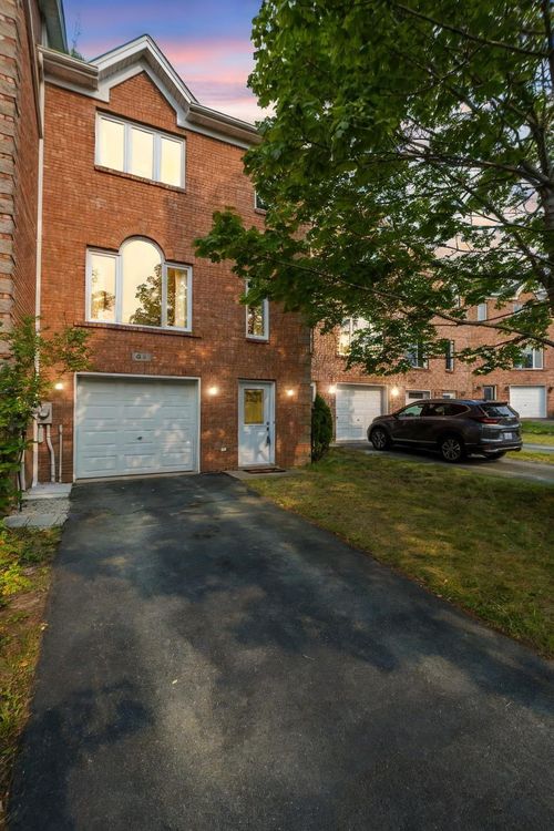 64 Brookshire Crt, Bedford, NS, B4A4E2 | Card Image