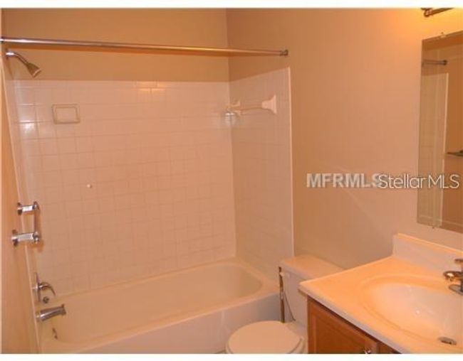 201 214 Lake Parsons Green, Sold in Brandon Zoocasa