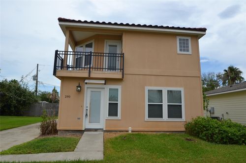 290 Debbie Ln, San Leon, TX, 77539-1936 | Card Image