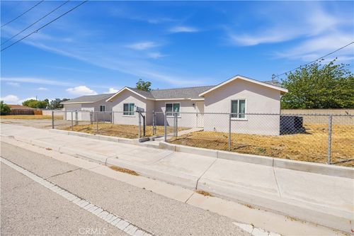 1807 W Avenue K8, Lancaster, CA, 93534-5942 | Card Image