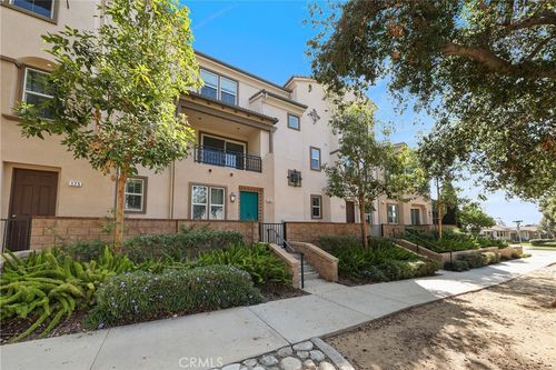 181 Dorsett Ave, Upland, CA, 91786-6799 | Card Image