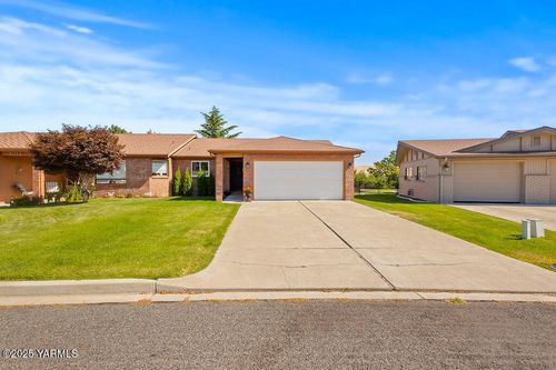 4109A Garden Park Way, Yakima, WA, 98908 | Card Image