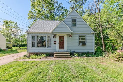 35420 Kilarney Rd, Willoughby, OH, 44094-4378 | Card Image