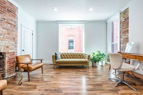 143 S 400 E, Salt Lake City, UT, 84111-2104 | Card Image