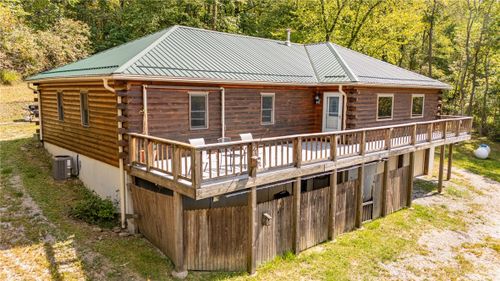 566 Pettit Rd, Sycamore, PA, 15364-1122 | Card Image