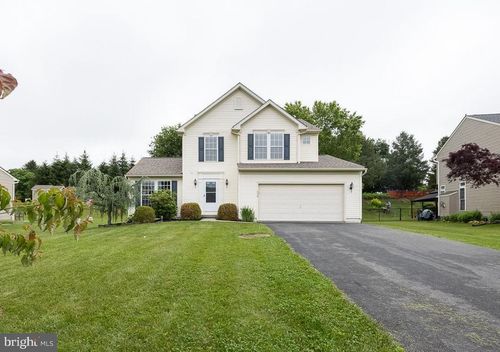 316 Flagstone Cir, COATESVILLE, PA, 19320-1686 | Card Image