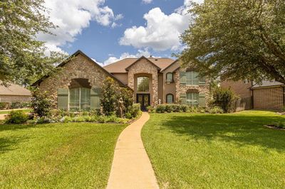 6724 Sherbrooke Drive, House other with 4 bedrooms, 3 bathrooms and null parking in Tyler TX | Image 2