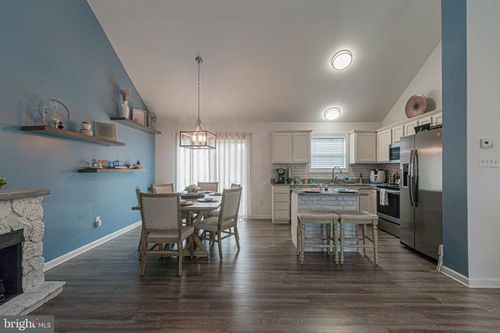 285 Wren St N, MARTINSBURG, WV, 25405-8895 | Card Image