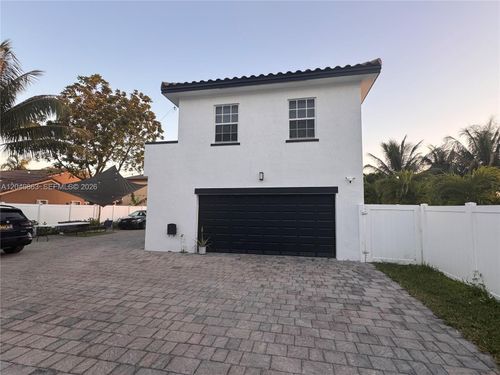 studio-16934 Sw 92nd Street Cir, Miami, FL, 33196-4749 | Card Image