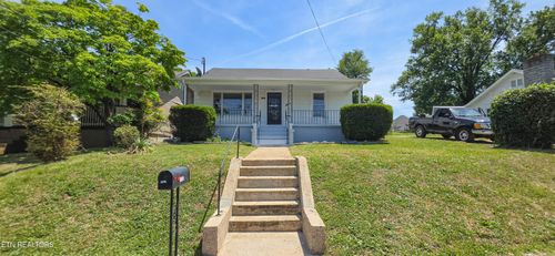 1126 Vermont Ave, Knoxville, TN, 37921-6105 | Card Image