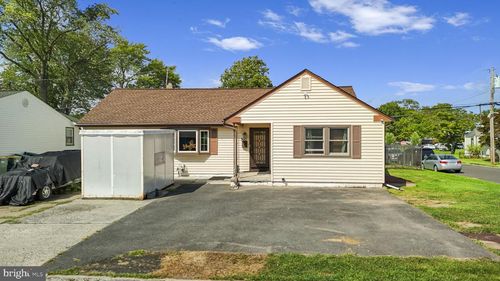 900 Tower Rd, BRISTOL, PA, 19007-3104 | Card Image