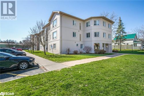 303-107 Bond St, Orillia, ON, L3V1J7 | Card Image