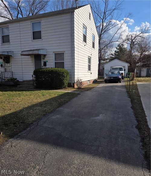 21670 Crystal Ave, Euclid, OH, 44123-2669 | Card Image