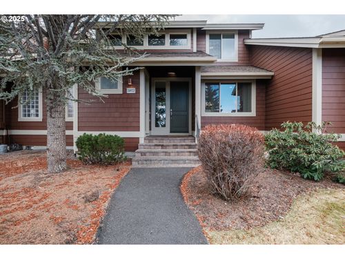 10952 Village Loop, Redmond, OR, 97756-7434 | Card Image