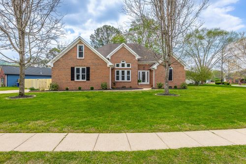 1618 Gunston Hall Rd, Hixson, TN, 37343-2576 | Card Image