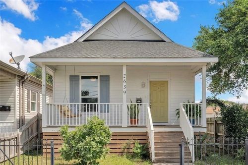 2639 N Rocheblave St, New Orleans, LA, 70117-7517 | Card Image