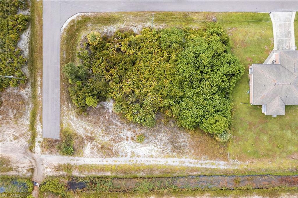 Land in LEHIGH ACRES 5
