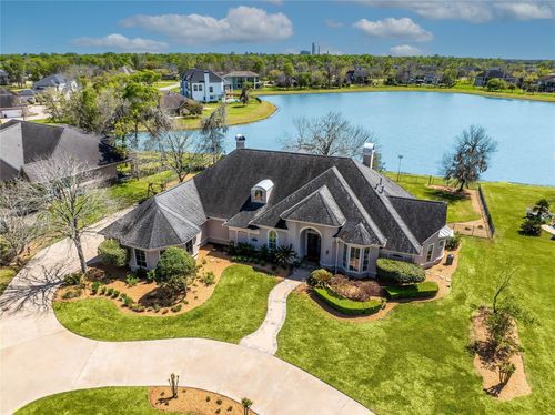843 Royal Lakes Blvd, Richmond, TX, 77469-5527 | Card Image