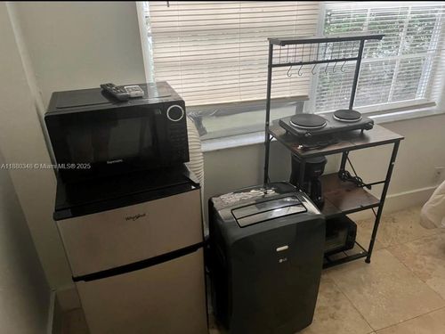 0-1949 Ne 173rd St, North Miami Beach, FL, 33162-2222 | Card Image