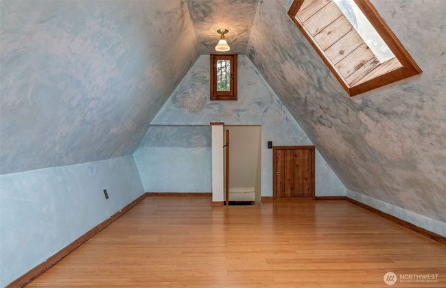 View towards ladder. | Image 26